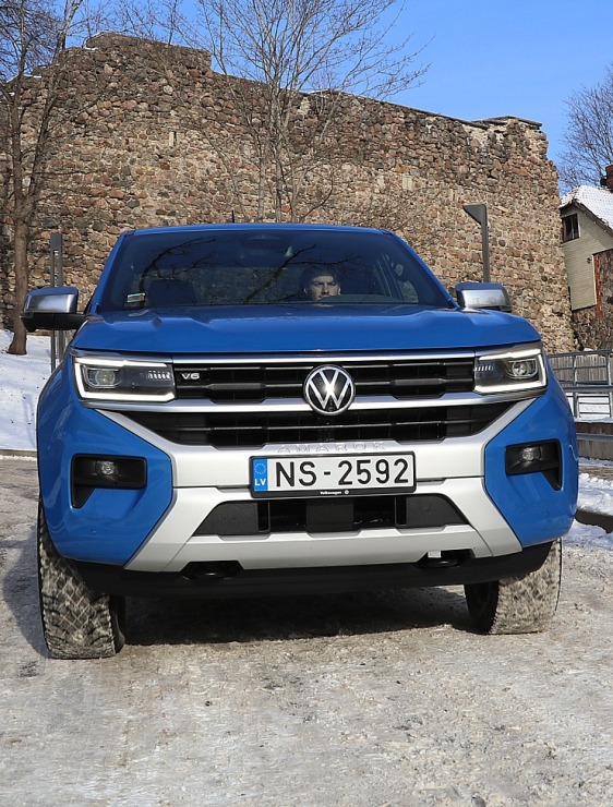 Apceļojam Latviju ar otrās paaudzes 6 cilindru jaudīgo «VW Amarok» 350130