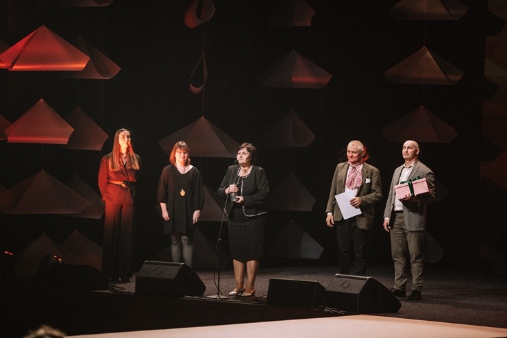 Skati latgaliešu kultūras gada balvas «Boņuks 2023» pasniegšanu. Foto: Dagnija Bernāne / Latgales vēstniecība GORS Skati latgaliešu kultūras gada balvas «Boņuks 2023» pasniegšanu. Foto: Dagnija Bernāne / Latgales vēstniecība GORS 350491