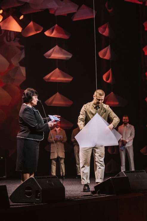 Skati latgaliešu kultūras gada balvas «Boņuks 2023» pasniegšanu. Foto: Dagnija Bernāne / Latgales vēstniecība GORS Skati latgaliešu kultūras gada balvas «Boņuks 2023» pasniegšanu. Foto: Dagnija Bernāne / Latgales vēstniecība GORS 350497
