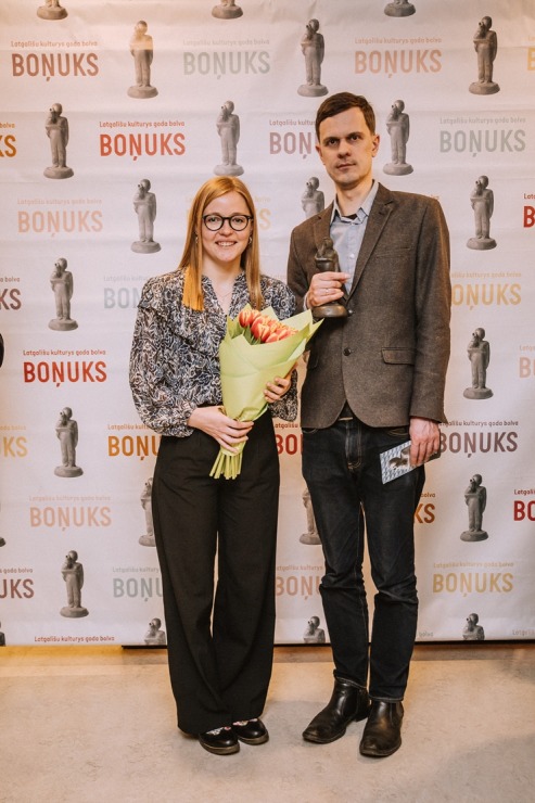 Skati latgaliešu kultūras gada balvas «Boņuks 2023» pasniegšanu. Foto: Dagnija Bernāne / Latgales vēstniecība GORS Skati latgaliešu kultūras gada balvas «Boņuks 2023» pasniegšanu. Foto: Dagnija Bernāne / Latgales vēstniecība GORS 350514