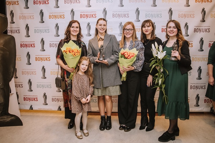 Skati latgaliešu kultūras gada balvas «Boņuks 2023» pasniegšanu. Foto: Dagnija Bernāne / Latgales vēstniecība GORS Skati latgaliešu kultūras gada balvas «Boņuks 2023» pasniegšanu. Foto: Dagnija Bernāne / Latgales vēstniecība GORS 350516