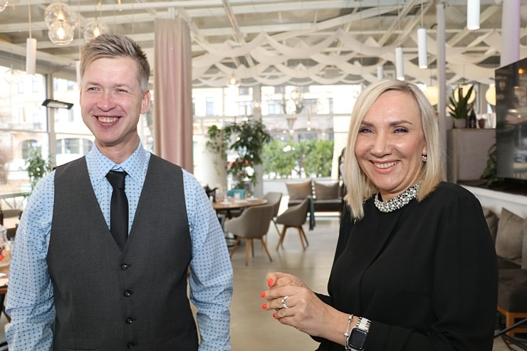 «Coral Travel Latvia» sadarbībā grupas viesnīcām sarīko bagātīgas brokastis Latvijas tūrisma firmām «Coral Travel Latvia» sadarbībā grupas viesnīcām sarīko bagātīgas brokastis Latvijas tūrisma firmām 350928