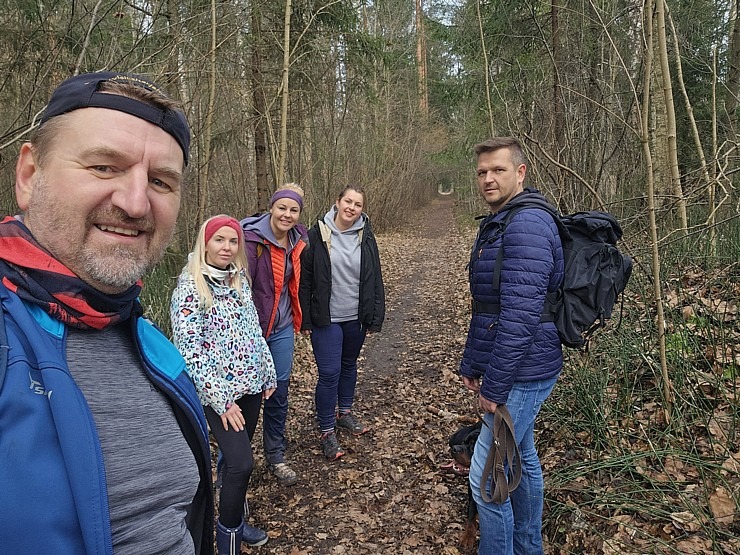 Travelnews.lv dodas 20 km pārgājienā Ozolnieku apkaimē Jelgavas novadā 351034