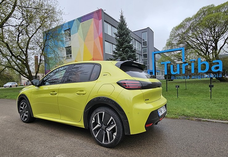 Ar jauno un ekonomisko «Peugeot 208 1.2 Hybrid» apceļojam Latgali un Sēliju. Sadarbībā ar Autobassadone.lv Ar jauno un ekonomisko «Peugeot 208 1.2 Hybrid» apceļojam Latgali un Sēliju. Sadarbībā ar Autobassadone.lv 352189