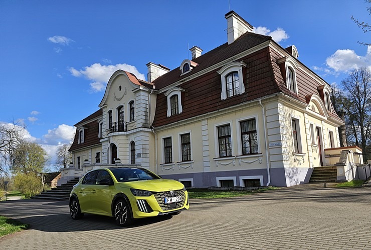 Ar jauno un ekonomisko «Peugeot 208 1.2 Hybrid» apceļojam Latgali un Sēliju. Sadarbībā ar Autobassadone.lv Ar jauno un ekonomisko «Peugeot 208 1.2 Hybrid» apceļojam Latgali un Sēliju. Sadarbībā ar Autobassadone.lv 352216