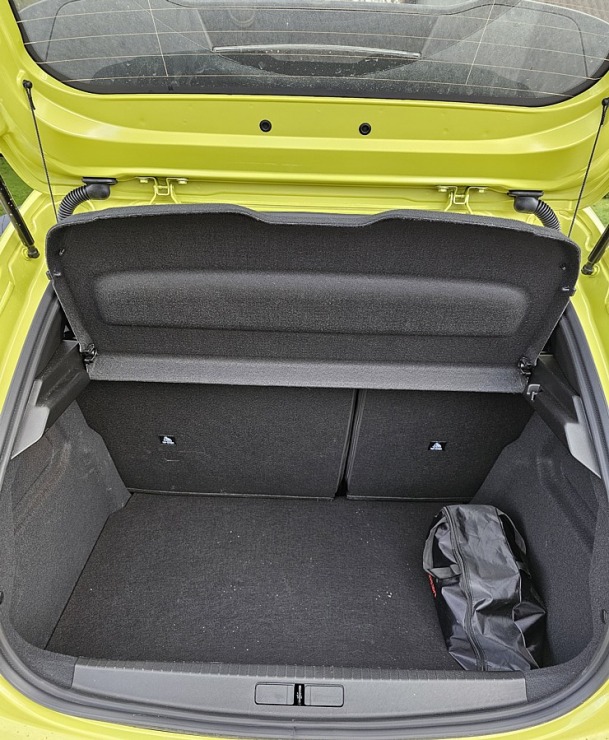 Ar jauno un ekonomisko «Peugeot 208 1.2 Hybrid» apceļojam Latgali un Sēliju. Sadarbībā ar Autobassadone.lv Ar jauno un ekonomisko «Peugeot 208 1.2 Hybrid» apceļojam Latgali un Sēliju. Sadarbībā ar Autobassadone.lv 352224
