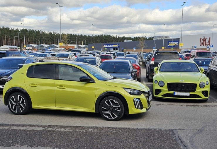 Ar jauno un ekonomisko «Peugeot 208 1.2 Hybrid» apceļojam Latgali un Sēliju. Sadarbībā ar Autobassadone.lv Ar jauno un ekonomisko «Peugeot 208 1.2 Hybrid» apceļojam Latgali un Sēliju. Sadarbībā ar Autobassadone.lv 352193