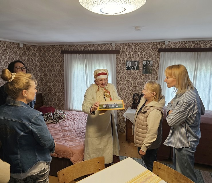 Travelnews.lv sadarbībā ar ALTA apmeklē setu kultūrtelpas lauku viesu māju «Kriisa talo Setomaal» Travelnews.lv sadarbībā ar ALTA apmeklē setu kultūrtelpas lauku viesu māju «Kriisa talo Setomaal» 352508