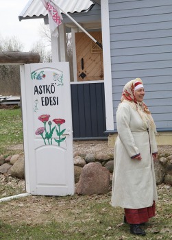 Travelnews.lv sadarbībā ar ALTA apmeklē setu kultūrtelpas lauku viesu māju «Kriisa talo Setomaal» 4