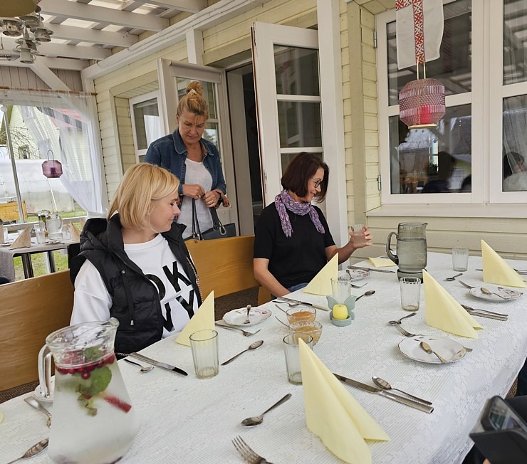 Travelnews.lv sadarbībā ar ALTA pusdieno Setu zemes mājas restorānā «Maagõkõnõ» Dienvidigaunijā 352622