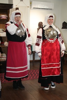Travelnews.lv sadarbībā ar ALTA apmeklē Obinitsas muzeju Dievidigaunijā, kas veltīts setu kultūrtelpai 10
