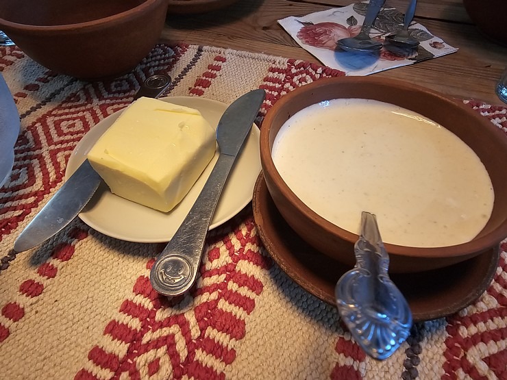 Travelnews.lv sadarbība ar ALTA vakariņo tradicionālajā setu zemnieku sētā «Taarka Tarõ Köögikõnõ» Travelnews.lv sadarbība ar ALTA vakariņo tradicionālajā setu zemnieku sētā «Taarka Tarõ Köögikõnõ» 352764