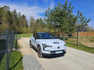 Travelnews.lv ceļo ar elektrisko un 427 zirgspēku jaudīgo «Volvo EX30» 43