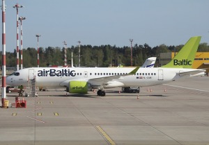 «airBaltic» svētku noskaņojumā atklāj pirmo regulāro reisu uz Albānijas galvaspilsētu Tirānu 20