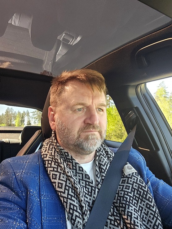 Travelnews.lv sadarbībā ar «Gada Auto» veic dienas testu ar 13 dažādiem spēkratiem 353544