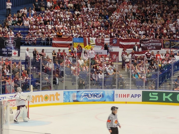 Travelnews.lv klātienē tur īkšķus par Latvijas uzvaru pasaules hokeja čempionātā spēlē ar Poliju Travelnews.lv klātienē tur īkšķus par Latvijas uzvaru pasaules hokeja čempionātā spēlē ar Poliju 353633