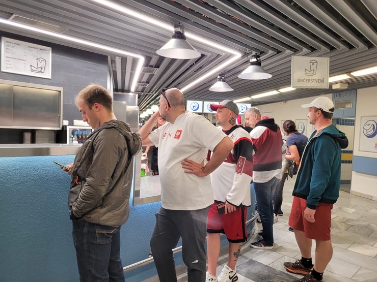 Travelnews.lv klātienē tur īkšķus par Latvijas uzvaru pasaules hokeja čempionātā spēlē ar Poliju Travelnews.lv klātienē tur īkšķus par Latvijas uzvaru pasaules hokeja čempionātā spēlē ar Poliju 353636