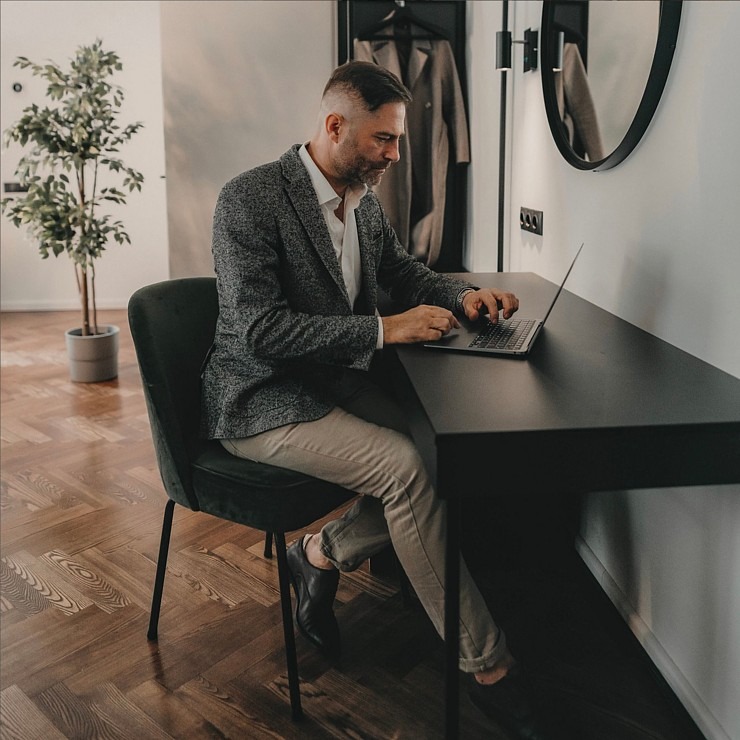 Šodien svinīgi atklās rekonstruēto viesnīcu «Konventa sēta Hotel» Vecrīgā. Foto: konventaseta.keystonecollection.com Šodien svinīgi atklās rekonstruēto viesnīcu «Konventa sēta Hotel» Vecrīgā. Foto: konventaseta.keystonecollection.com 353871