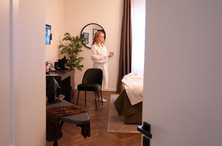 Daži fotomirkļi no Vecrīgas 4 zvaigžņu viesnīcas «Konventa Sēta Hotel» atklāšanas pasākuma. Foto: Konventa Sēta Hotel Daži fotomirkļi no Vecrīgas 4 zvaigžņu viesnīcas «Konventa Sēta Hotel» atklāšanas pasākuma. Foto: Konventa Sēta Hotel 354131