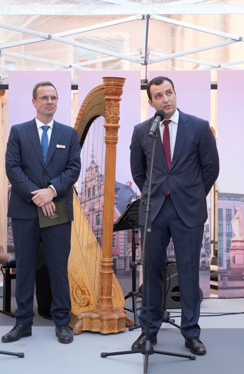 Daži fotomirkļi no Vecrīgas 4 zvaigžņu viesnīcas «Konventa Sēta Hotel» atklāšanas pasākuma. Foto: Konventa Sēta Hotel Daži fotomirkļi no Vecrīgas 4 zvaigžņu viesnīcas «Konventa Sēta Hotel» atklāšanas pasākuma. Foto: Konventa Sēta Hotel 354114