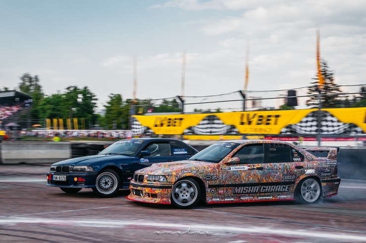 Latvijas drifta sezona šogad tika atklāta ar divu dienu sacensībām Biķerniekos. Foto: Elīne Berķe Bluša Latvijas drifta sezona šogad tika atklāta ar divu dienu sacensībām Biķerniekos. Foto: Elīne Berķe Bluša 354226