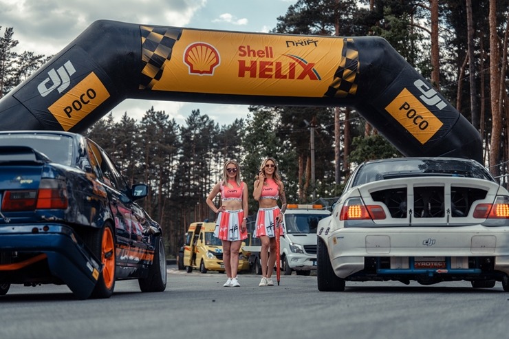 Latvijas drifta sezona šogad tika atklāta ar divu dienu sacensībām Biķerniekos. Foto: Elīne Berķe Bluša Latvijas drifta sezona šogad tika atklāta ar divu dienu sacensībām Biķerniekos. Foto: Elīne Berķe Bluša 354217