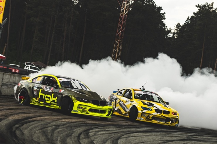 Latvijas drifta sezona šogad tika atklāta ar divu dienu sacensībām Biķerniekos. Foto: Elīne Berķe Bluša Latvijas drifta sezona šogad tika atklāta ar divu dienu sacensībām Biķerniekos. Foto: Elīne Berķe Bluša 354220