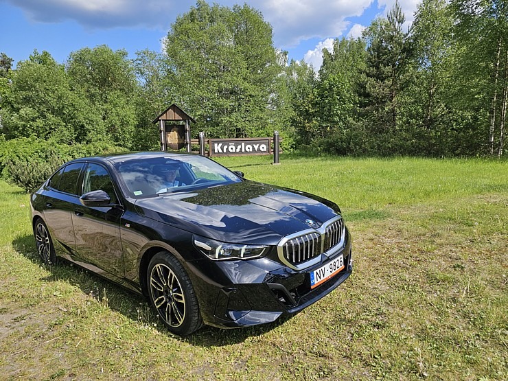 Sadarbībā ar auto nomu «Sixt Latvija» ceļojam uz Latgali, lai noskaidrotu... vai ezeros var peldēties? Sadarbībā ar auto nomu «Sixt Latvija» ceļojam uz Latgali, lai noskaidrotu... vai ezeros var peldēties? 354450