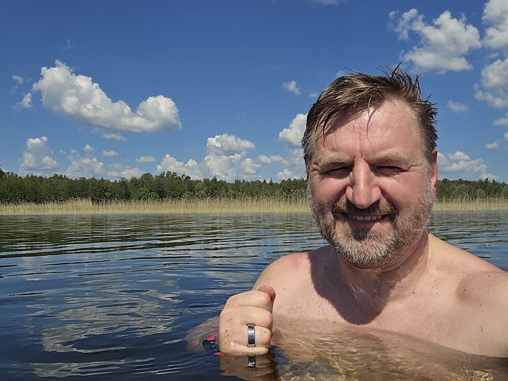 Sadarbībā ar auto nomu «Sixt Latvija» ceļojam uz Latgali, lai noskaidrotu... vai ezeros var peldēties? Sadarbībā ar auto nomu «Sixt Latvija» ceļojam uz Latgali, lai noskaidrotu... vai ezeros var peldēties? 354440