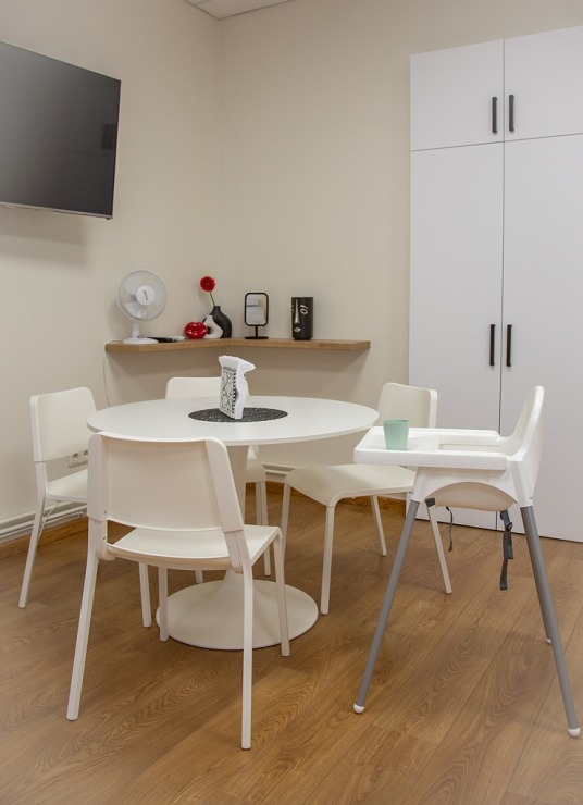Latgales Krāslavā ceļotājus uzņem jauna, neliela un mūsdienīga naktsmītne «ApartHotelRitms». Foto: Oksana Mateja. Rezervācijas: +371 28348778 Latgales Krāslavā ceļotājus uzņem jauna, neliela un mūsdienīga naktsmītne «ApartHotelRitms». Foto: Oksana Mateja. Rezervācijas: +371 28348778 355217