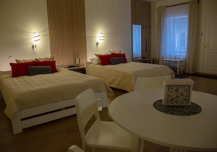 Latgales Krāslavā ceļotājus uzņem jauna, neliela un mūsdienīga naktsmītne «ApartHotelRitms». Foto: Oksana Mateja. Rezervācijas: +371 28348778 Latgales Krāslavā ceļotājus uzņem jauna, neliela un mūsdienīga naktsmītne «ApartHotelRitms». Foto: Oksana Mateja. Rezervācijas: +371 28348778 355222