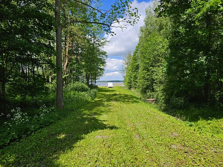 Travelnews.lv sadarbībā ar «AVIS Latvia» pirmo reizi dodas ar kemperi uz Latgali 355312
