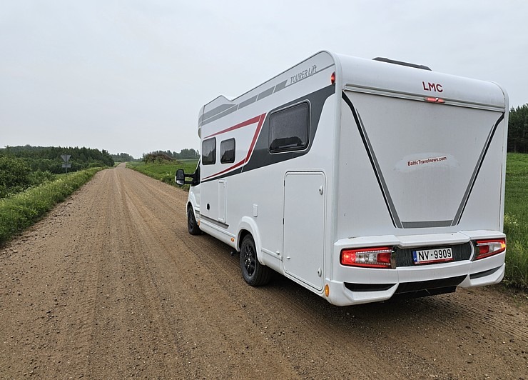Auto noma «AVIS Latvia» šogad piedāvā kemperu nomu un Travelnews.lv to izmanto ceļojumā uz Latgali Auto noma «AVIS Latvia» šogad piedāvā kemperu nomu un Travelnews.lv to izmanto ceļojumā uz Latgali 355458