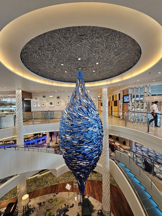 Rīgā ierodas milzīgs kruīza kuģis «Mein Schiff 1», kas pieder pasaules lielākajai tūrisma firmai «TUI» Rīgā ierodas milzīgs kruīza kuģis «Mein Schiff 1», kas pieder pasaules lielākajai tūrisma firmai «TUI» 355659