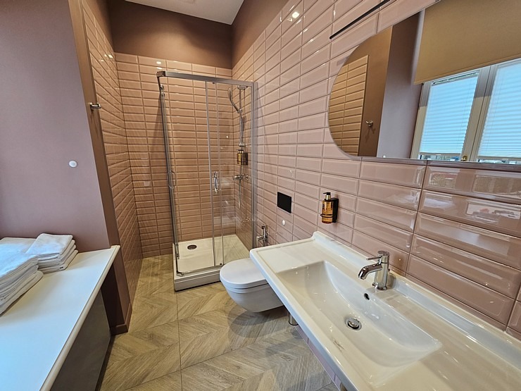 Travelnews.lv Rīgā iepazīst jaunu 4 zvaigžņu apartamentu viesnīcu «Aparthotel Amella» 355783