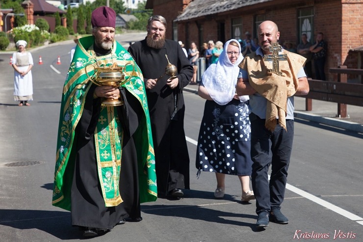 Krāslavā svinīgi atklāts jaunuzbūvētais tilts pār Jouņupeiti. Foto: Jurijs Roga, Kraslavasvestis.lv. Krāslavā svinīgi atklāts jaunuzbūvētais tilts pār Jouņupeiti. Foto: Jurijs Roga, Kraslavasvestis.lv. 356109