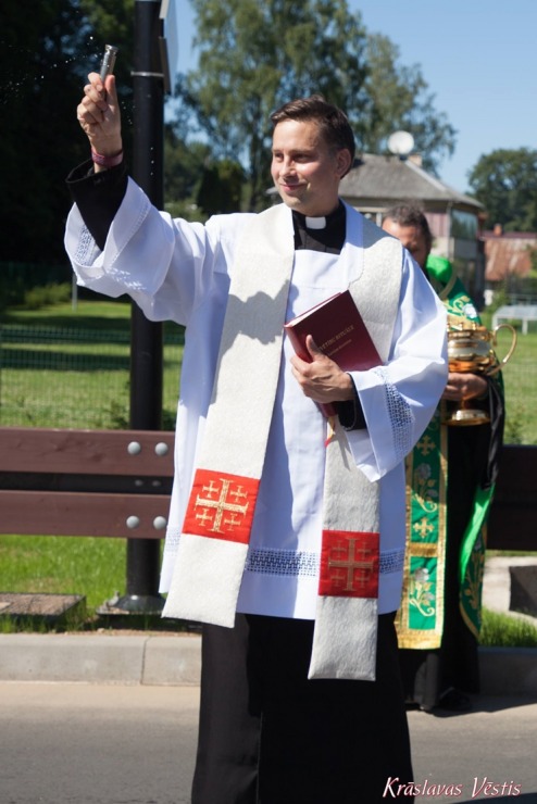 Krāslavā svinīgi atklāts jaunuzbūvētais tilts pār Jouņupeiti. Foto: Jurijs Roga, Kraslavasvestis.lv. Krāslavā svinīgi atklāts jaunuzbūvētais tilts pār Jouņupeiti. Foto: Jurijs Roga, Kraslavasvestis.lv. 356111