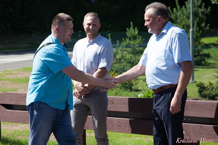 Krāslavā svinīgi atklāts jaunuzbūvētais tilts pār Jouņupeiti. Foto: Jurijs Roga, Kraslavasvestis.lv. Krāslavā svinīgi atklāts jaunuzbūvētais tilts pār Jouņupeiti. Foto: Jurijs Roga, Kraslavasvestis.lv. 356117