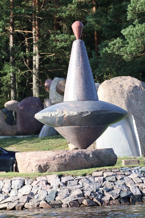 17 gadu jubileju svin Latvijas tūrisma firma «Nikos Travel» uz peldošas terases Lielupē. Foto: Kristiāns Gedus 356352