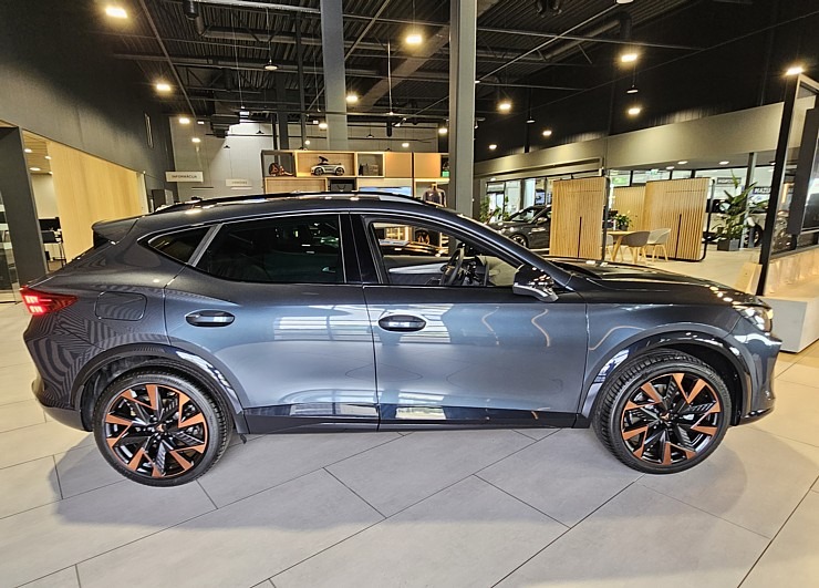 Autocentrs «Autobrava» prezentē medijiem jauno 2024.gada «Cupra Formentor» 356604