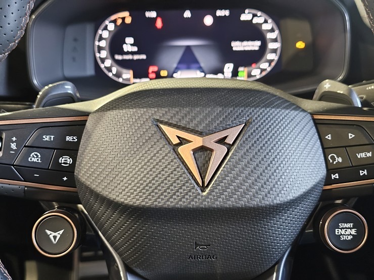 Autocentrs «Autobrava» prezentē medijiem jauno 2024.gada «Cupra Formentor» 356609