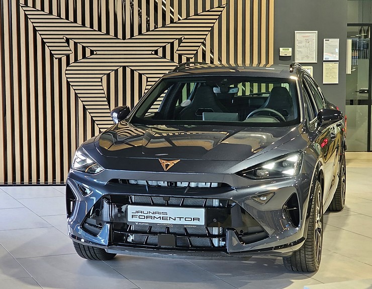Autocentrs «Autobrava Motors» prezentē medijiem jauno 2024.gada «Cupra Formentor» 356602