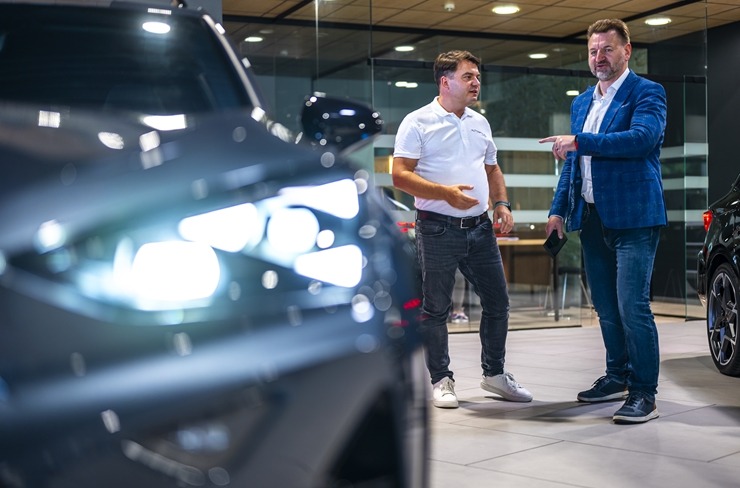 Jaunais «Cupra Formentor» piesaka avangarda dizainu ar modernām tehnoloģijām. Foto: Autobrava.lv Jaunais «Cupra Formentor» piesaka avangarda dizainu ar modernām tehnoloģijām. Foto: Autobrava.lv 356678