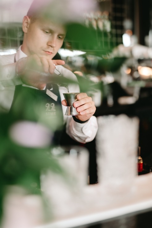 Māksliniece Gundega Dūduma viesnīcā «Grand Hotel Kempinski Riga» atklāj jauno izstādi «Uncovering Hidden Gems». Foto: Grand Hotel Kempinski Riga Māksliniece Gundega Dūduma viesnīcā «Grand Hotel Kempinski Riga» atklāj jauno izstādi «Uncovering Hidden Gems». Foto: Grand Hotel Kempinski Riga 356890
