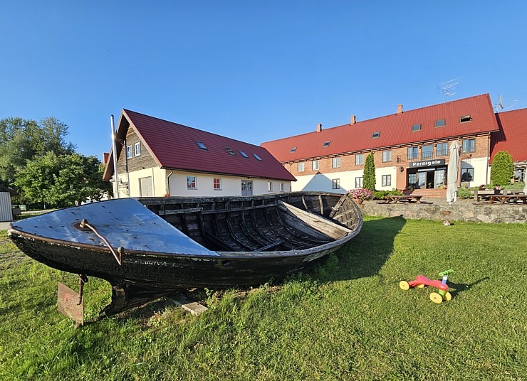 Travelnews.lv izbauda Limbažu novada restorāna «Pernigele» ēdienkarti Jelgavkrastos sadarbībā ar «Europcar Latvija» Travelnews.lv izbauda Limbažu novada restorāna «Pernigele» ēdienkarti Jelgavkrastos sadarbībā ar «Europcar Latvija» 356971