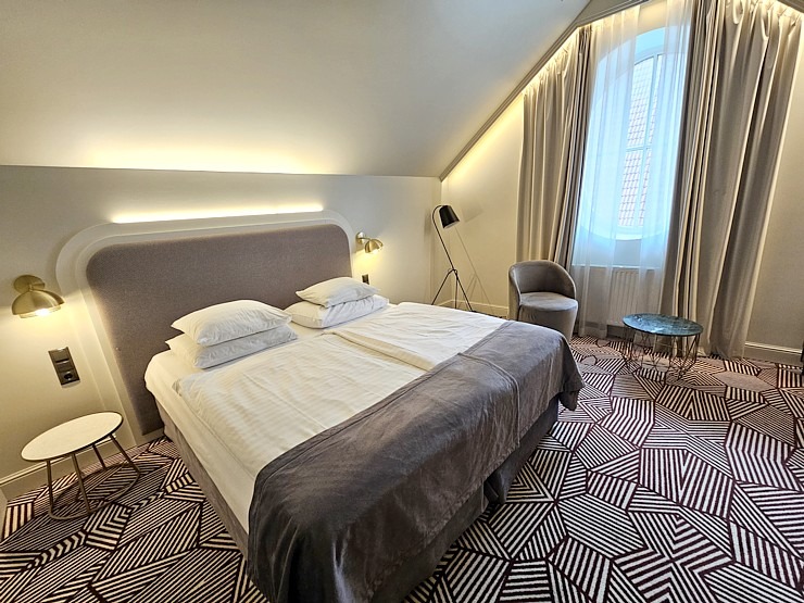 Iepazīstam Vecrīgas 5 zvaigžņu viesnīcas «Wellton Riverside SPA Hotel» piedāvājumu kopā ar ceļojumu konsultantiem Iepazīstam Vecrīgas 5 zvaigžņu viesnīcas «Wellton Riverside SPA Hotel» piedāvājumu kopā ar ceļojumu konsultantiem 356991