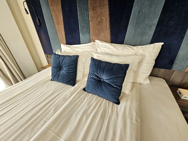 Iepazīstam Vecrīgas 5 zvaigžņu viesnīcas «Wellton Riverside SPA Hotel» piedāvājumu kopā ar ceļojumu konsultantiem Iepazīstam Vecrīgas 5 zvaigžņu viesnīcas «Wellton Riverside SPA Hotel» piedāvājumu kopā ar ceļojumu konsultantiem 356996