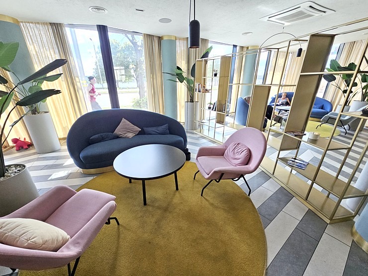 Iepazīstam Vecrīgas 4 zvaigžņu viesnīcas «Wellton Riverside SPA Hotel» piedāvājumu kopā ar ceļojumu konsultantiem Iepazīstam Vecrīgas 4 zvaigžņu viesnīcas «Wellton Riverside SPA Hotel» piedāvājumu kopā ar ceļojumu konsultantiem 356977