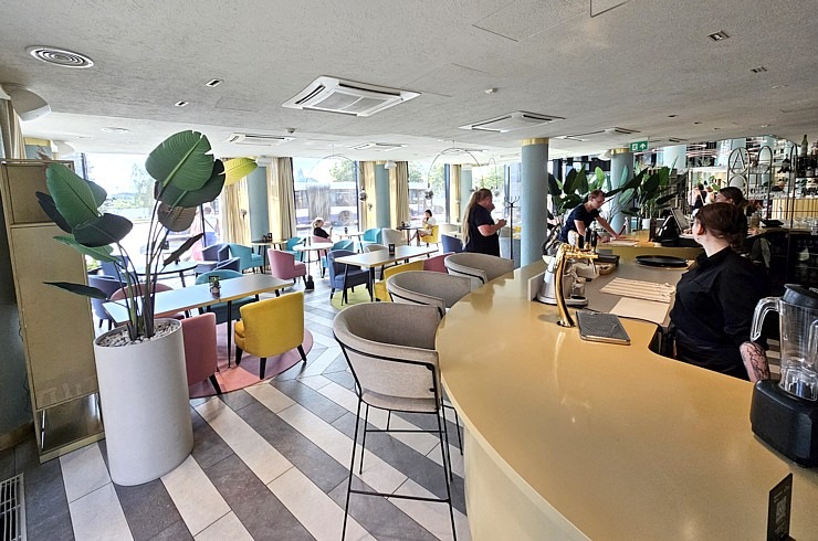 Iepazīstam Vecrīgas 5 zvaigžņu viesnīcas «Wellton Riverside SPA Hotel» piedāvājumu kopā ar ceļojumu konsultantiem Iepazīstam Vecrīgas 5 zvaigžņu viesnīcas «Wellton Riverside SPA Hotel» piedāvājumu kopā ar ceļojumu konsultantiem 356981