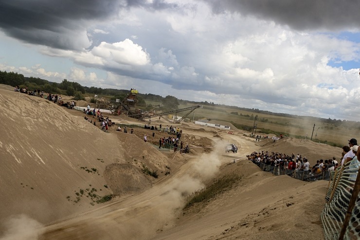Piedāvājam spilgtākos foto mirkļus no FIA pasaules rallija čempionāta (WRC) debijas Latvijā. Foto: Gatis Smudzis Piedāvājam spilgtākos foto mirkļus no FIA pasaules rallija čempionāta (WRC) debijas Latvijā. Foto: Gatis Smudzis 357019